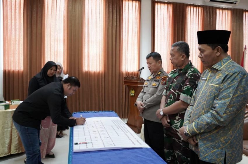 Kanwil Kemenagsu Gelar Deklarasi Kampanye Damai Tanpa Politik Identitas Agama pada Pilgubsu dan Pilkada Serentak Tahun 2024