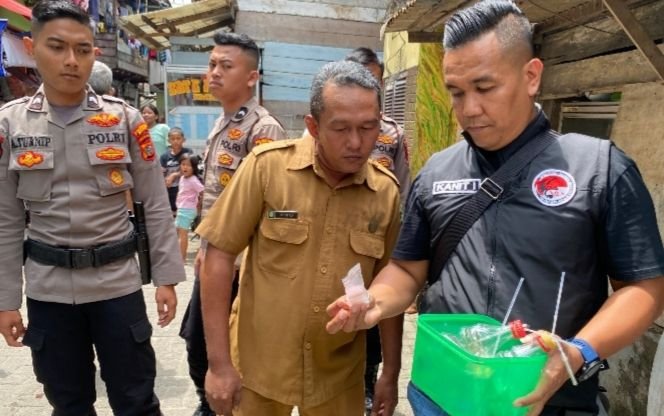 Sat Narkoba Polrestabes Medan Seser Sarang Narkoba Kampung Badur, 4 Pria Goll
