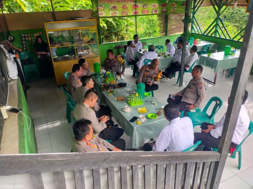 Coffee Morning Bersama PJU dan Perwira Polres Pakpak Bharat, Kapolres AKBP Oloan Siahaan Ingatkan Jangan Underestimate Terus Monitor Situasi