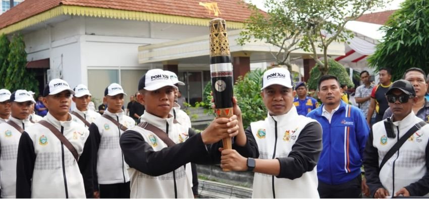 Pimpin Upacara Kirab Api PON, Pj Wali Kota Ungkap Ini Sejarah Bagi Tebing Tinggi