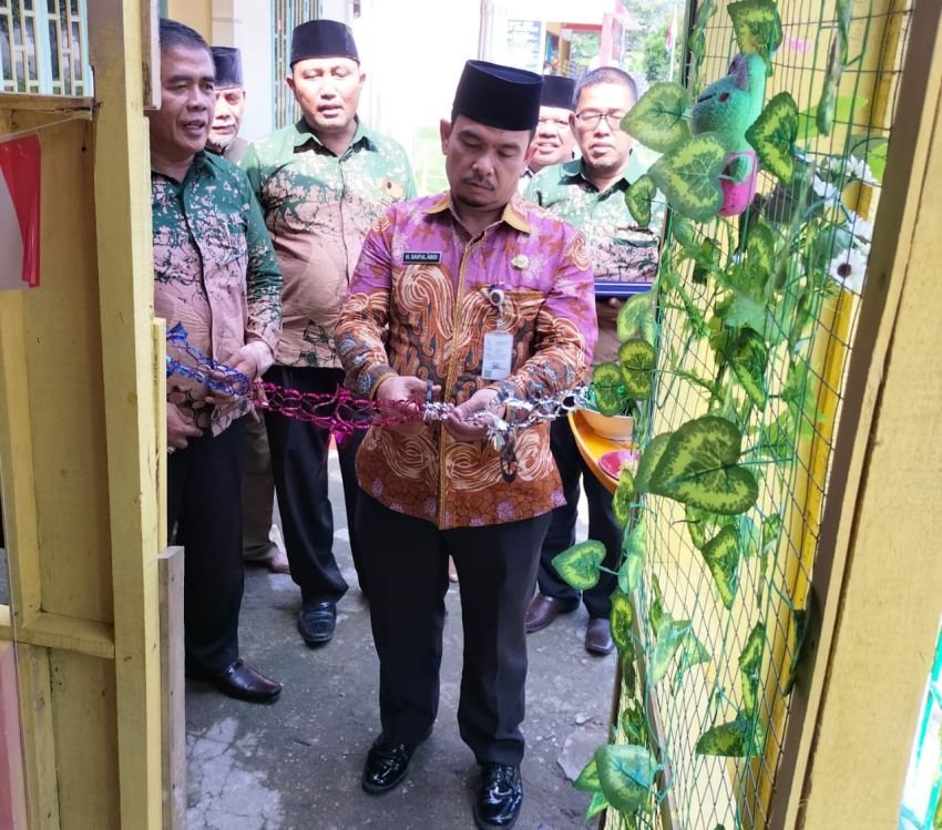Kadis Pendidikan Langkat, Resmikan Gedung Baru TK PAUD Sri Wampu di Desa Pertumbukan