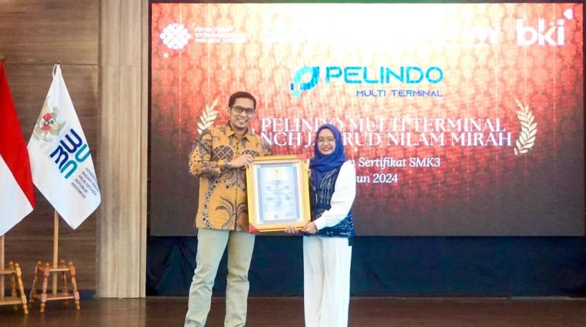Pelindo Multi Terminal Terima Penghargaan SMK3 2024: Bukti Komitmen terhadap Keselamatan Kerja