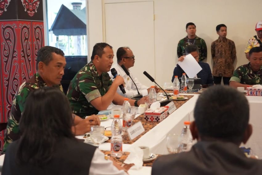 Digelar Korem 022/PT, Plt Bupati Simalungun Hadiri Diskusi Upaya Penyelamatan Ekosistem Danau Toba
