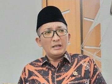 Hendri Septa sang  Pelayan Masyarakat