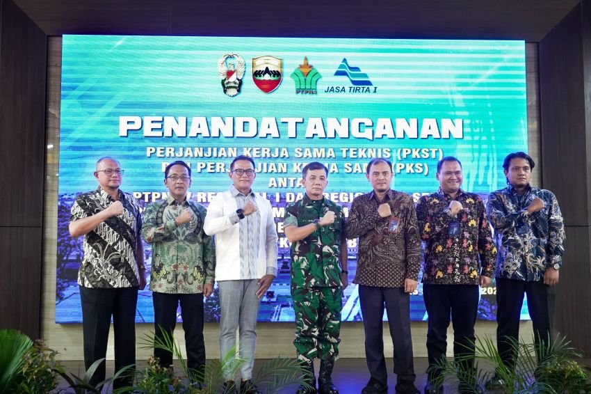 Penandatangan Perjanjian Kerja Sama Teknis (PKST) antara PT Perkebunan Nusantara IV Regional 1 dan 2 dengan TNI AD Kodam Bukit Barisan