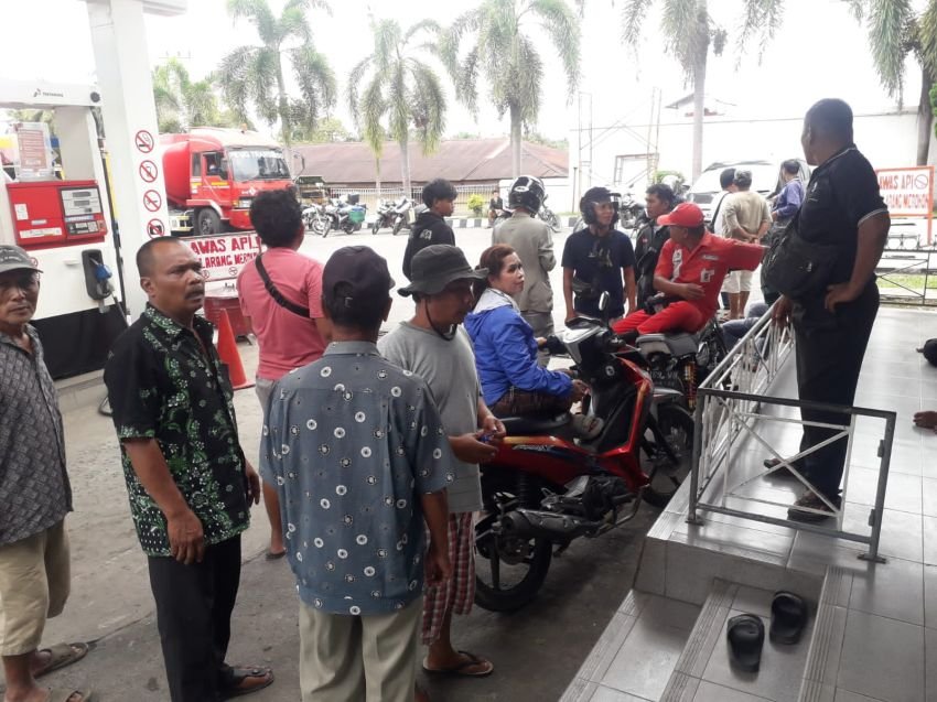 Masyarakat Petani Desak SPBU Balimbingan Layani Jual BBM Pakai Jeregen, H Samosir : Tidak Ada Pungli Terhadap Konsumen