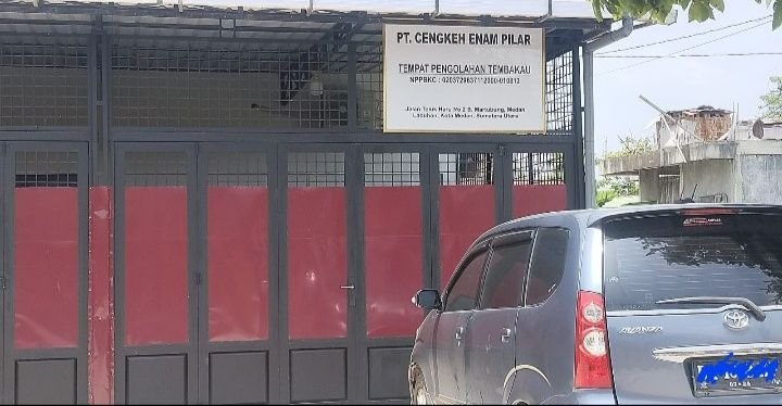 Diduga Memproduksi Rokok Ilegal Satpam PT CEP : "Kalau Konfirmasi ke Lurah Pak"