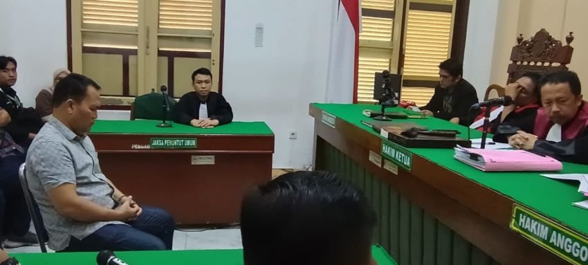 Rambah Hutan Tele, Eks Camat Harian Waston Simbolon Divonis 16 Bulan Penjara
