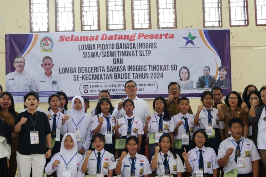 Pentingnya Kecakapan Berbahasa Inggris di Era Globalisasi, Pjs Bupati Toba: Biasakan Bicara Bahasa Inggris