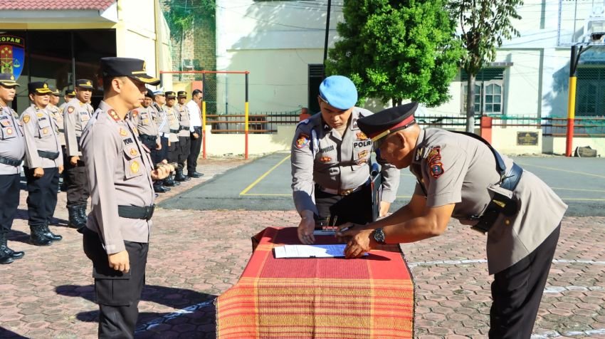 Serah Terima Jabatan Kapolsek Pangururan : Kapolres Samosir Ingat Dalihan Natolu Dalam Menjalankan Tugas