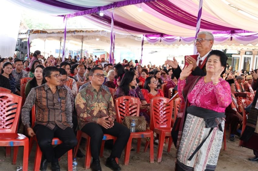 Pjs Bupati Toba Ajak Generasi Muda Simangunsong Aktif dalam Pembangunan Kabupaten Toba