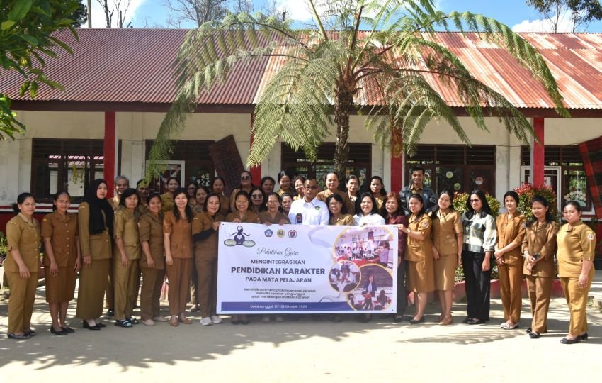 Tingkatkan Kualitas Guru SD, Norita Sinaga Gandeng Pemkab Humbahas
