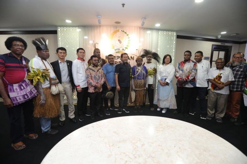 Wakil Ketua DPD RI Terima Aduan Masyarakat Adat Papua Selatan Terkait Pelanggaran Tanah Adat oleh PSN