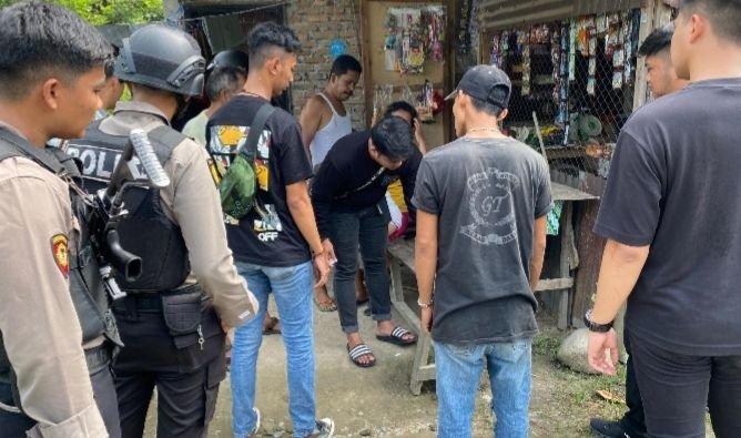 Sat Narkoba Polrestabes Medan Obrak-abrik Barak Sabu Jermal 15, Tiga Orang Diangkut