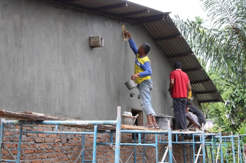 Dikebut, Progres Renovasi Rumah Oppung Tiolina Saragih Sudah Mencapai 80 Persen