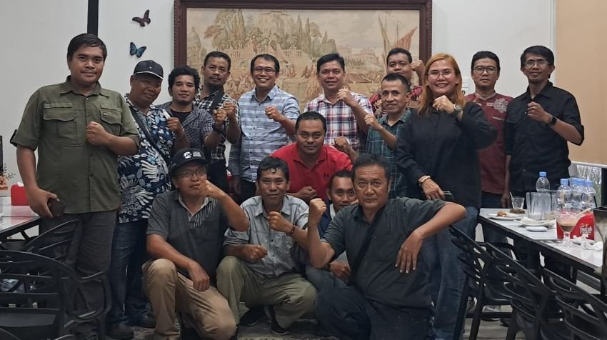 Bertemu Wartawan, Anggota DPD RI Penrad Siagian Ingin Berjuang Menyuarakan Kepentingan Rakyat Sumut