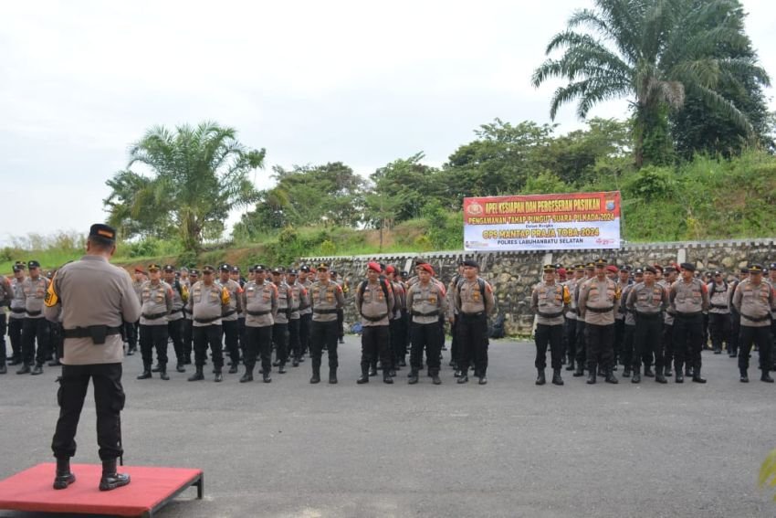 Kapolres Tegaskan Personel Polres Labusel Tidak Boleh Tinggalkan TPS