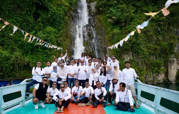 LPS I Medan Sukses Bangun Keakraban Media Gathering Di Tengah Keindahan Danau Toba