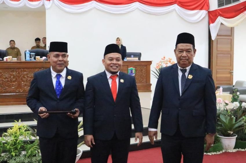 Sekdako Hadiri Paripurna Pengucapan Sumpah Janji Pimpinan DPRD Kota Binjai