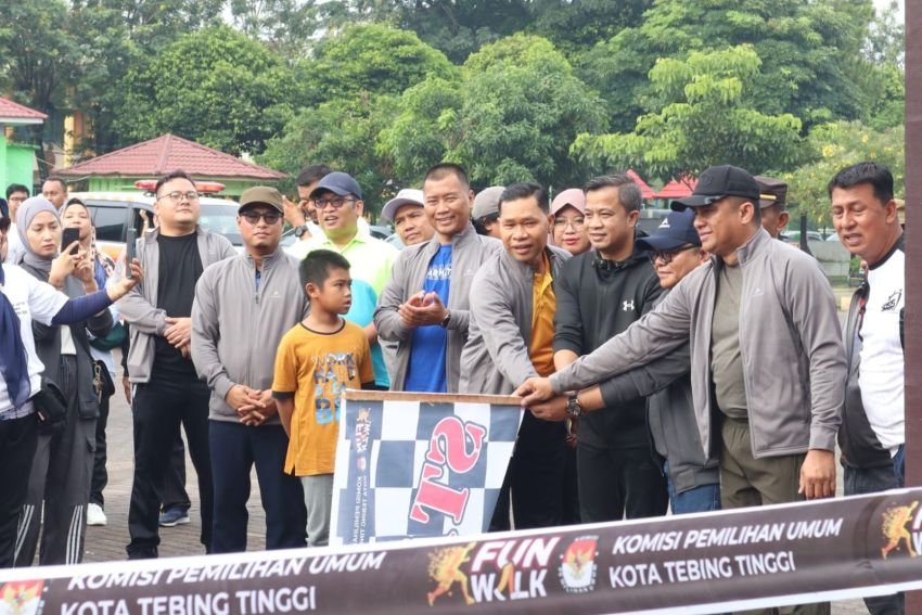Pj Wali Kota Tebing Tinggi Ikuti Fun Walk dan Sosialisasi Pilkada