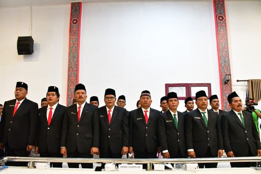25 Anggota DPRD Kabupaten Samosir Masa Jabatan 2024-2029 Dilantik