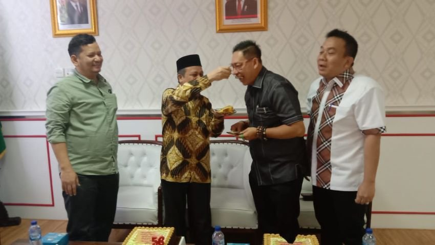 Rayakan Ultah ke-56, Ketua DPRD Medan Dapat Ucapan Selamat dari Wakil Ketua dan Sekwan