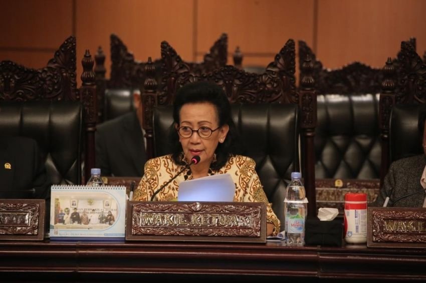 Senator GKR Hemas: Angin Segar bagi Pahlawan Ekonomi Penghapusan Utang UMKM - Petani