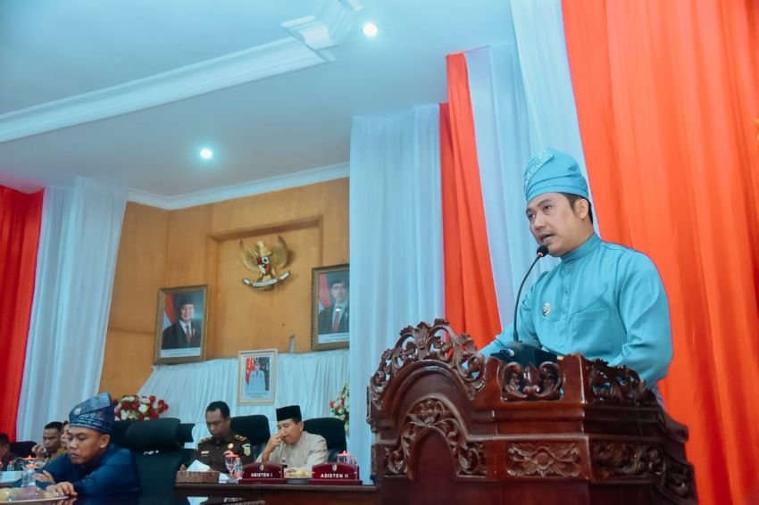 Pj Bupati Hadiri Rapat Paripurna Istimewa HUT Batu Bara Ke - 18 Tahun