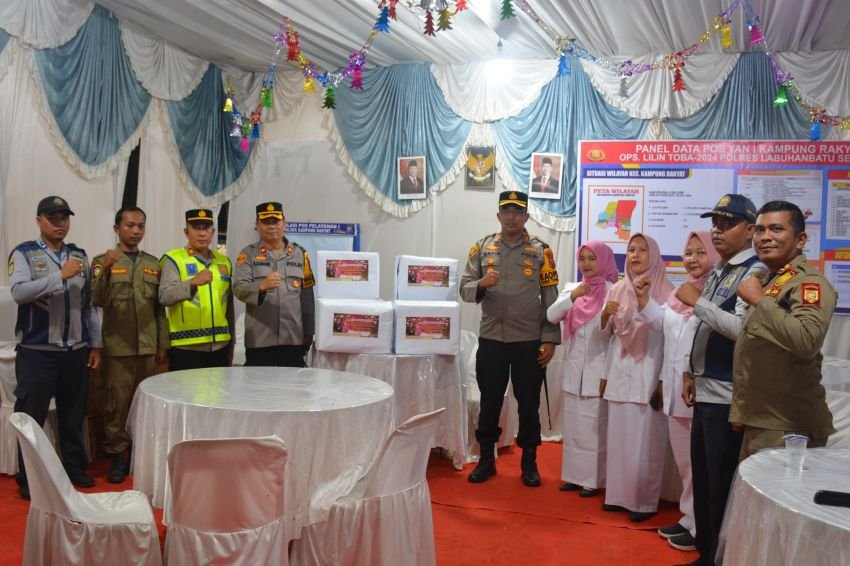 Kapolres Labusel Tinjau Kesiapan Pospam dan Berikan Bingkisan Kepada Personil