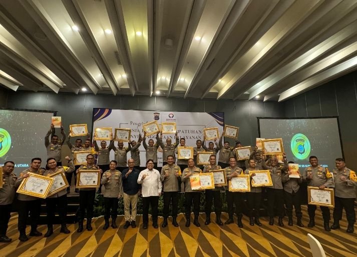 17 Polres Polda Sumut Raih Penghargaan Kualitas Tinggi Kepatuhan Pelayanan Publik dari Ombudsman RI