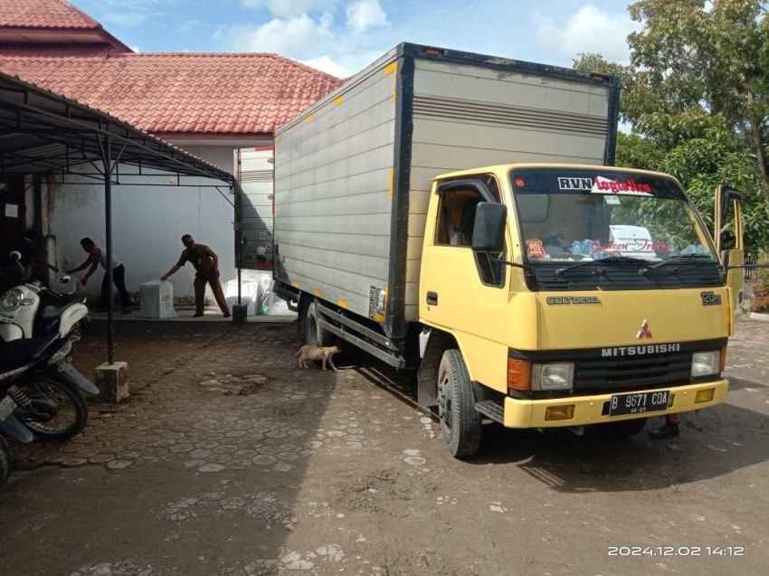 Polres Tanjungbalai Kawal Perpindahan Kotak Suara Dari Kantor PPK Datuk Bandar ke Gudang KPUD