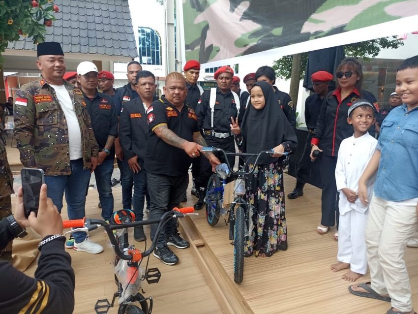 Silaturahmi di Penghujung 2024, Seratusan Anak Panti Asuhan Terima Paket dan Tali Asih dari DPD GRIB JAYA Sumut