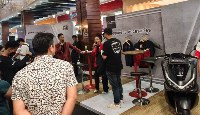 Aksesori dan Apparel New Honda PCX160 Hadirkan Kebanggaan Berkendara Kelas Atas