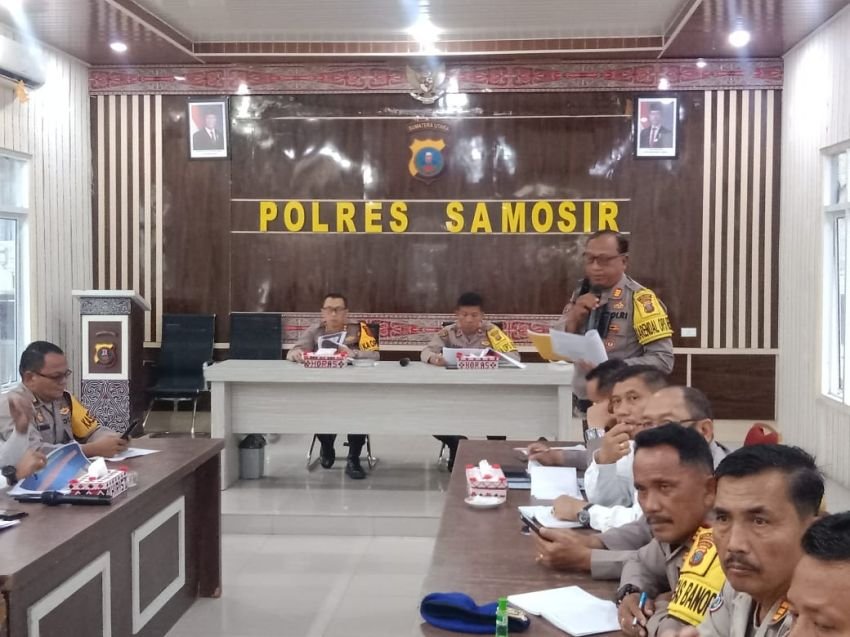 Kapolres Samosir Tekankan Setiap Satuan Kerja Membuat Langkah Konkret Menyelesaikan Perkara yang Meningkat