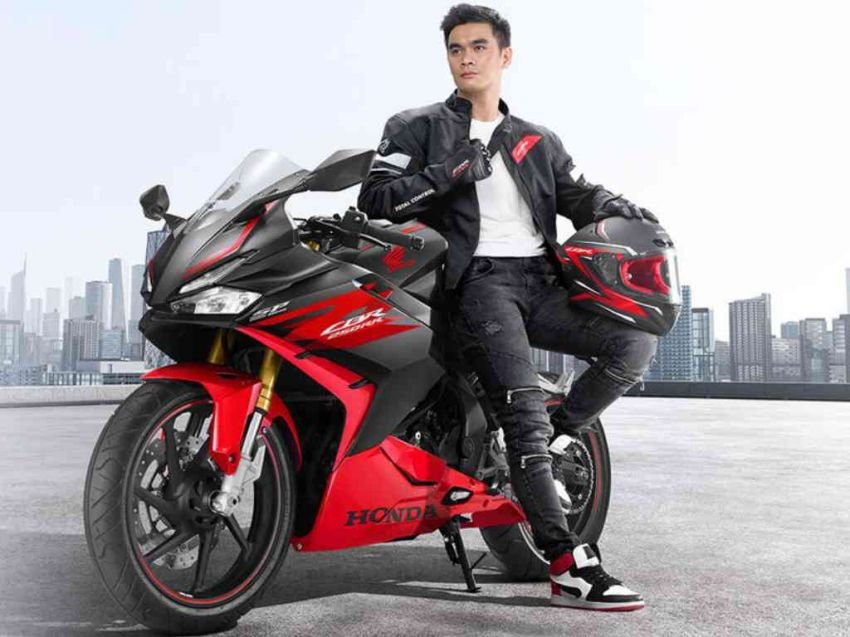 Hindari Gunakan Jaket Terbalik Saat Berkendara, Ini Alasannya