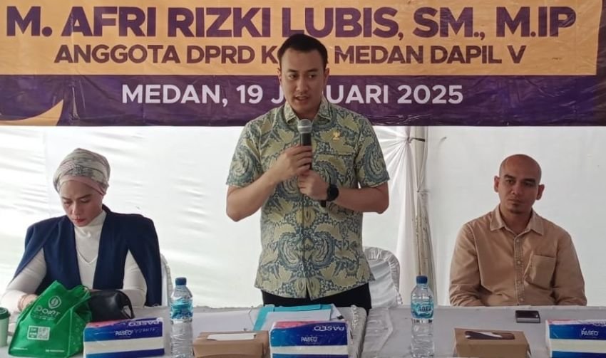 Warga Nangis Sulitnya Urus Akte Kelahiran, Rizki Lubis: Akan Saya Bantu Sampai Selesai