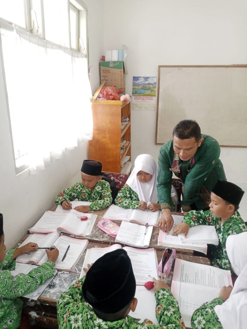 Belajar dari Kegagalan, Yassir Arafat Meraih Mimpi Lulus PPPK Kementerian Agama