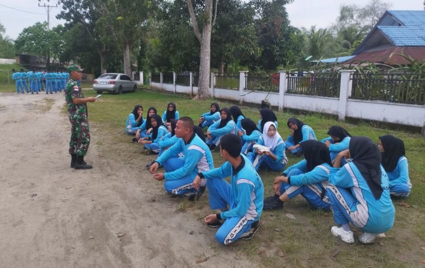 Spotmar Lanal TBA Berikan LDDK kepada SMKN 1 Perikanan