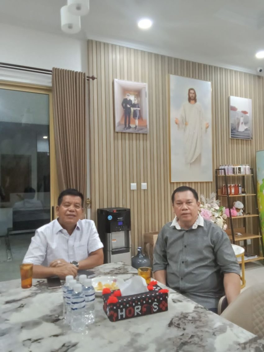 Radiapoh Sinaga "Plong", Tinggalkan Legacy "Haroan Bolon" dan Transparansi di Simalungun