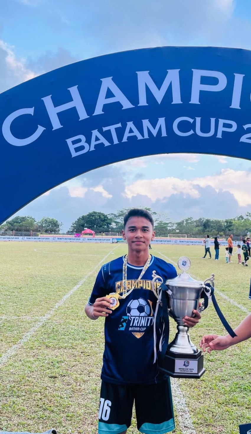 Siswa MTsN 1 Labura Arya Ramadhan Bawa Harum Nama Indonesia pada Turnamen Sepakbola Internasional Batam Cup 2025