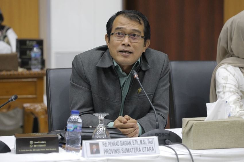 Penrad Siagian: Tatib DPR Jangan Jadi Alat Intervensi Lembaga Negara