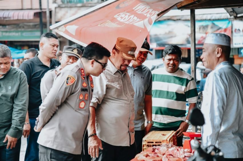 Pastikan Kestabilan Harga,  Baharuddin Sidak Pasar