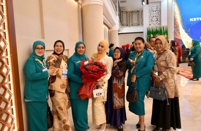 Ketua TP PKK Langkat Endang Kurniasih Dilantik Kahiyang Ayu, Siap Kolaborasi untuk Kesejahteraan Masyarakat