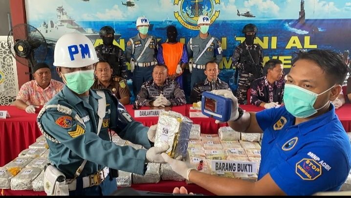 TNI AL Gagalkan Penyelundupan 100 Kg Sabu di Pantai Lhok Puuk Seunudon Aceh Utara