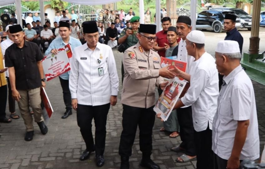 Kapolrestabes Medan Bersama Walikota Rico Waas Safari Ramadan di Masjid Baiturrahman