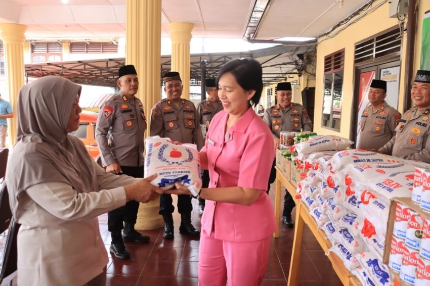 Polres Pematangsiantar Gelar Bazar Ramadhan 1446 H Sembako Murah