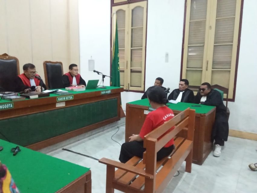 Menista Agama, Selebgram Ratu Entok Divonis 34 Bulan