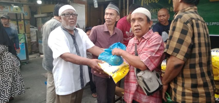 Sambut Idul Fitri, LIPPSU Bagikan Sembako Kepada Warga Prasejahtera dan Korban TPPO