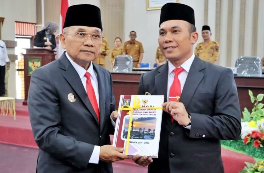 Serah Terima Jabatan , DR H. Anton Achmad Saragih Resmi Pimpin Simalungun 2025-2030