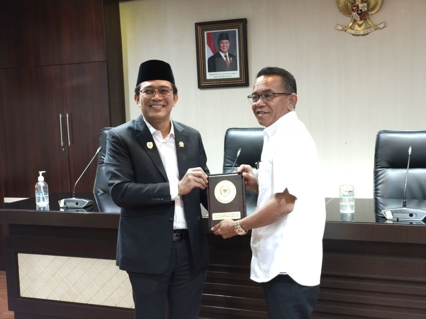 Bertemu Wakil Wali Kota Medan, Penrad Siagian Minta Layanan Publik Ditingkatkan untuk Wujudkan Kota yang Nyaman